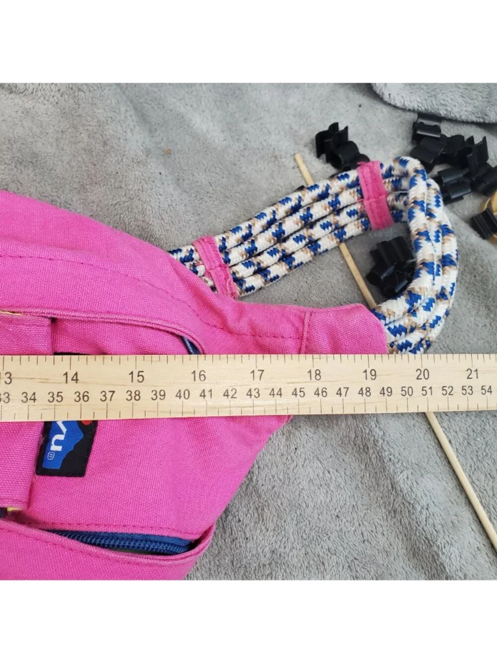 Kavu Purse Womens 18x10x4 Hot Pink Canvas Rope Bag Sling Backpack *Read*